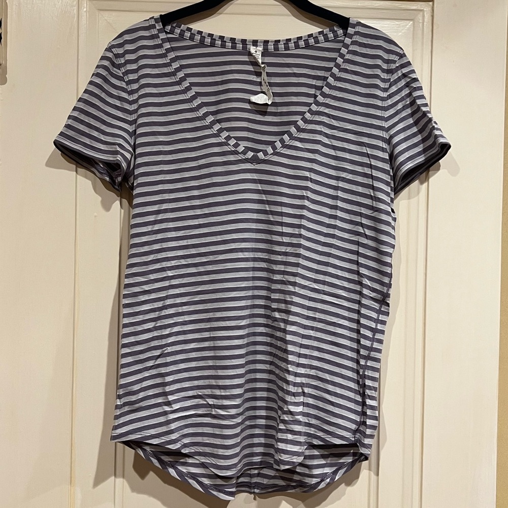 Lululemon Love V-Neck T-Shirt